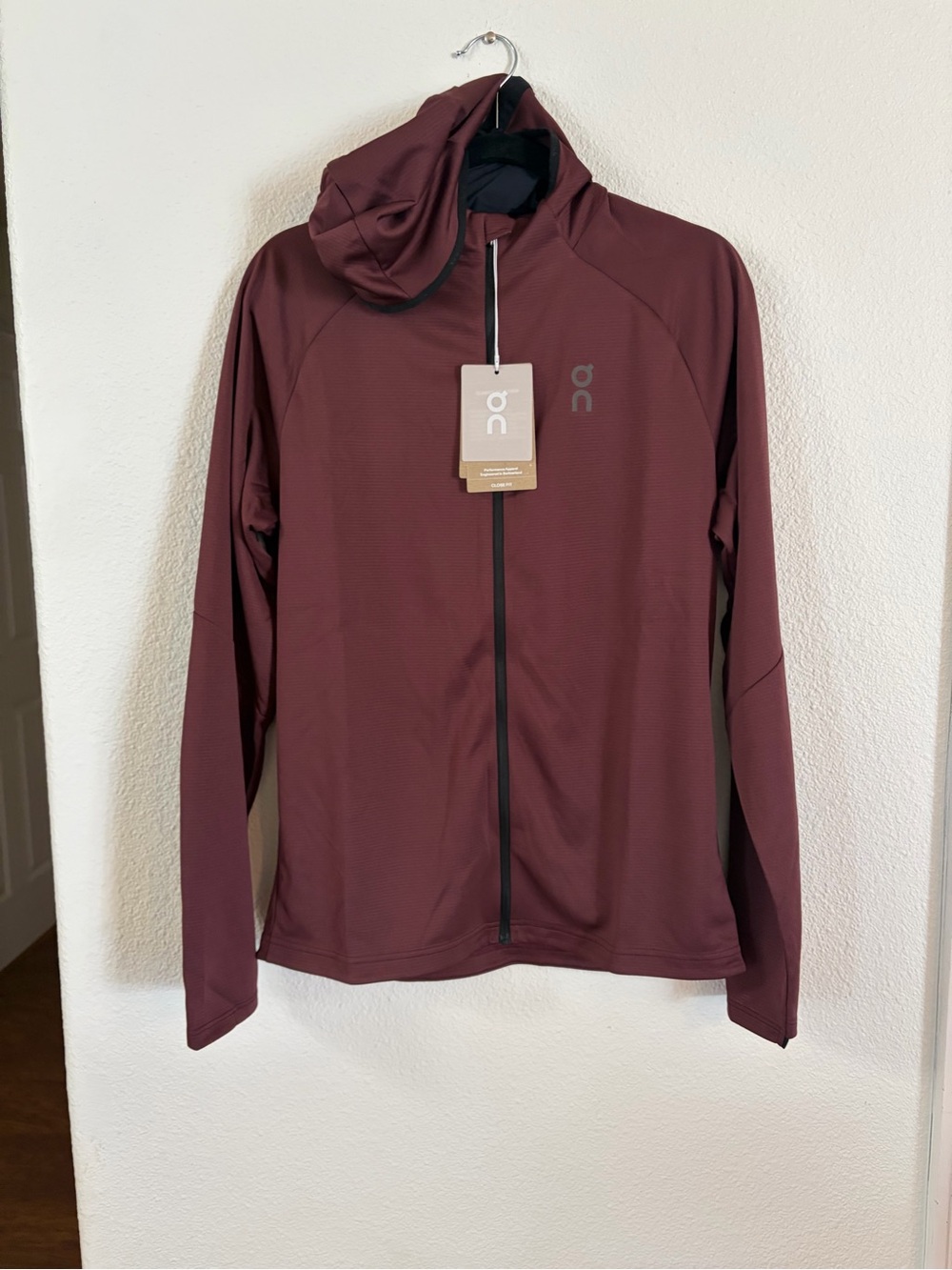 On cloud climate zip hoodie mens size small NWT